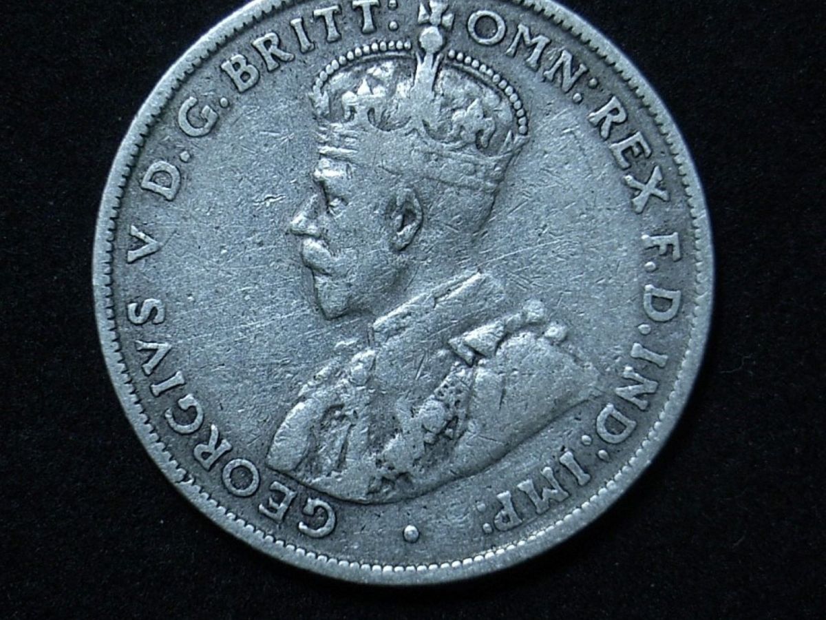 Raw Coin: Standard 1928 Australian florin in&nbsp;F