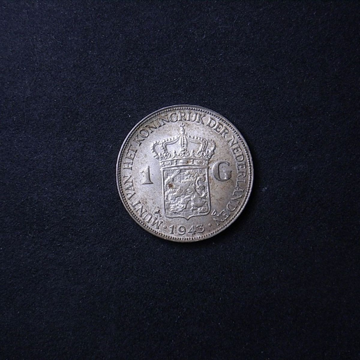 New light source – 1943 Dutch Guilder&nbsp;photos