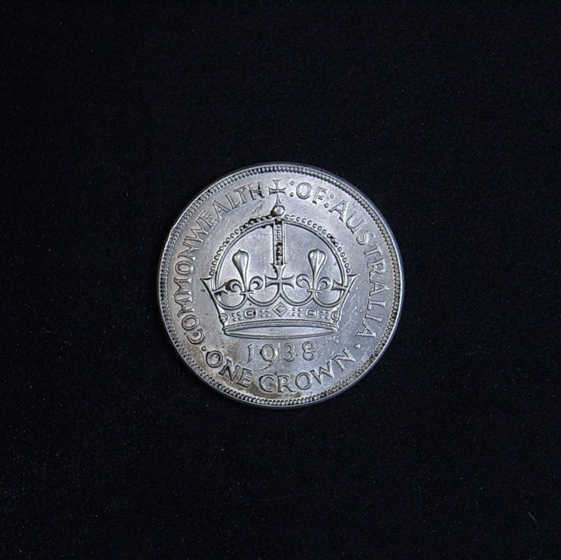 Aussie 1938 Crown reverse, new light angle highlighting the coin's lustre