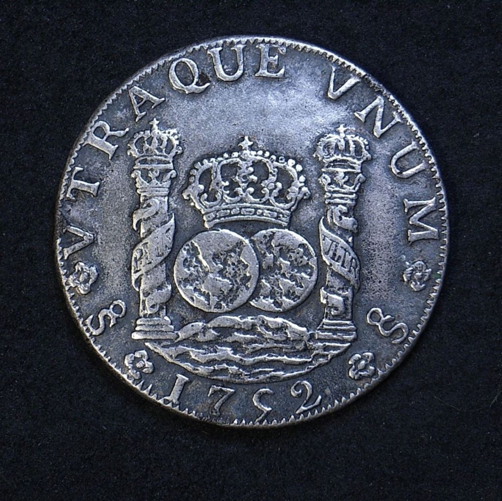 Contemporary counterfeit 8 Reales 1752 date side showing santiago mintmark