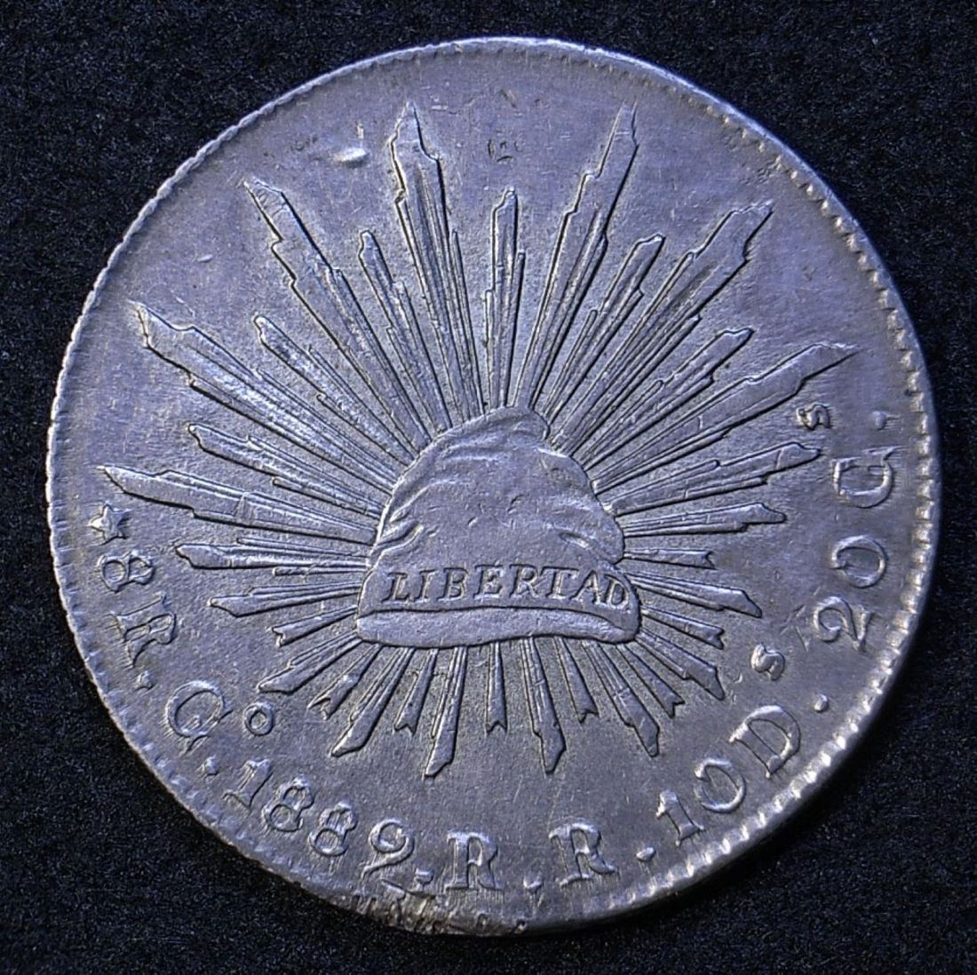 Close up Mexico Peso 1889 RR Libertad side